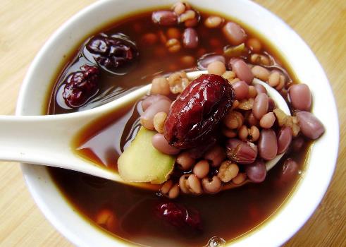 哺乳期吃紅豆有什么好處？哺乳期吃紅豆的做法