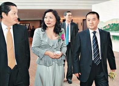 龍湖地產主席吳亞軍離婚，碧桂園楊惠妍晉升女首富