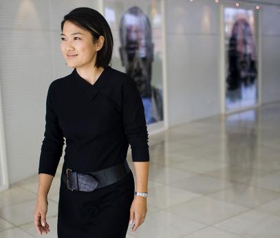 張欣個人資料照片，王石離婚,《甄嬛傳》80后女演員田樸珺新歡，潘石屹任志強等微博調侃