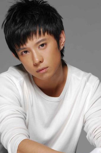 三國龍套帝楊彤個人資料，新三國龍套之王飾演18個角色