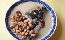 孕媽媽要補(bǔ)充蛋白質(zhì)？花生魚頭湯怎么做？