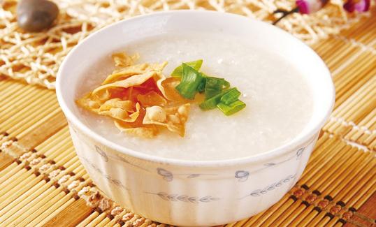 腸胃不適怎么辦？多喝粥調理
