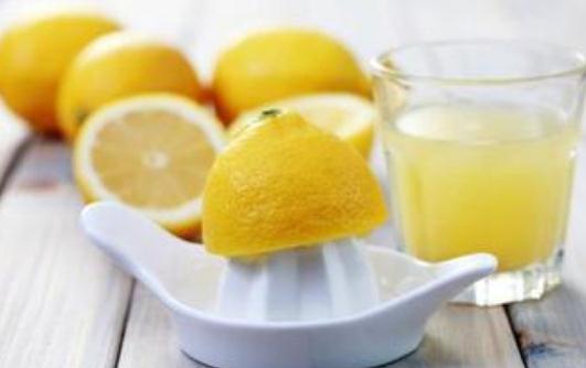 喝檸檬水有什么好處？促進血液循環(huán)