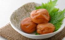 梅干有什么功效？吃梅干能緩解腹痛