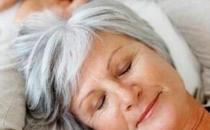 老年人冬季養生保健 睡眠要重視