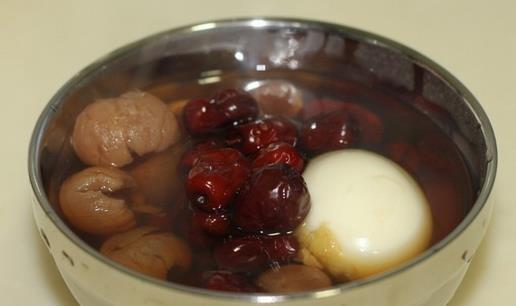 長(zhǎng)期失眠吃什么好？教你食用桂圓治療失眠