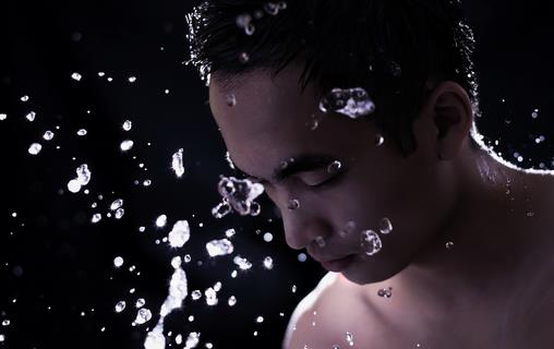男性電腦族如何護(hù)膚？綠茶來拯救