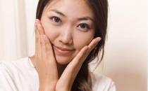 護(hù)膚：經(jīng)期長(zhǎng)痘長(zhǎng)斑怎么辦