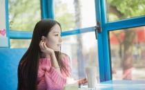 如何看出女人是否對(duì)你有意思？