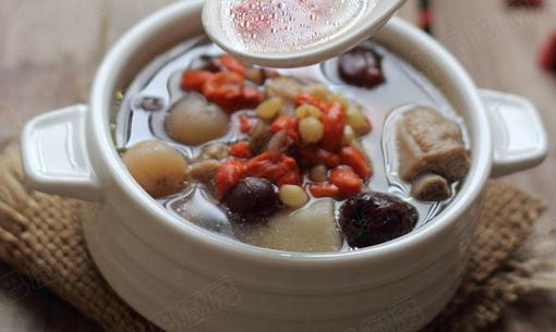 枸杞排骨湯能補腎 你會做么？