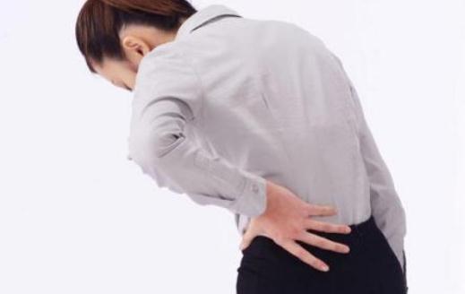 女人經常腰痛是啥原因？