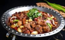 燉肉的時候放點(diǎn)豆蔻更美味
