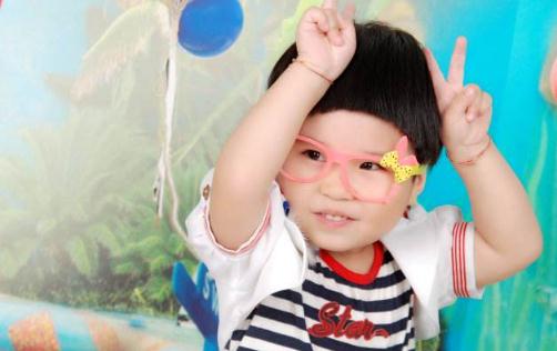 家長如何培養2歲孩子的社交能力