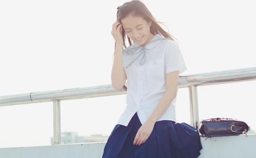 青春期的女孩如何護(hù)膚呢