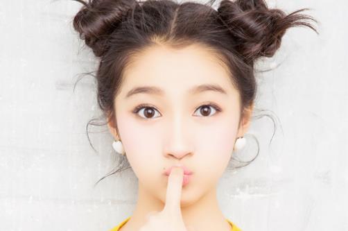 關(guān)曉彤個(gè)人資料簡(jiǎn)介 關(guān)曉彤照片 關(guān)曉彤演過的電視劇
