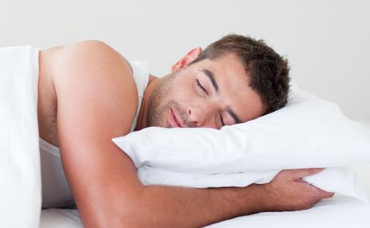 冬季老年人失眠 幾種食物提高睡眠質量