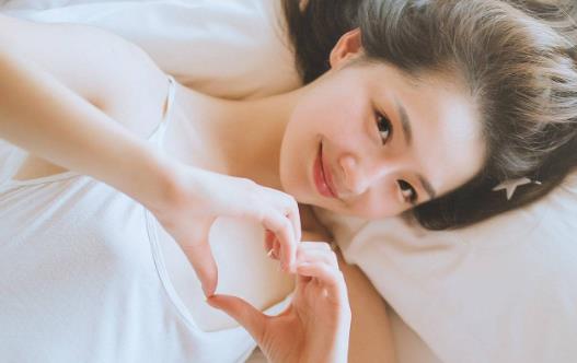 想要快速豐胸選什么？這9招學(xué)會了妥妥的變美胸