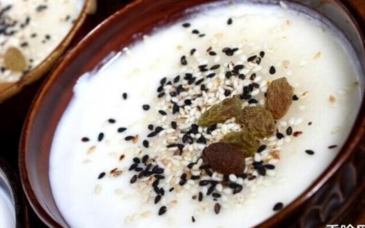 酸奶太單調(diào)不愛喝？教你做酸奶小點心，吃到停不下來