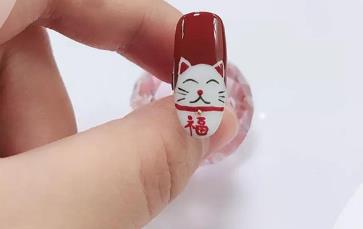 招財貓美甲怎么畫 這是會讓你發財的美甲