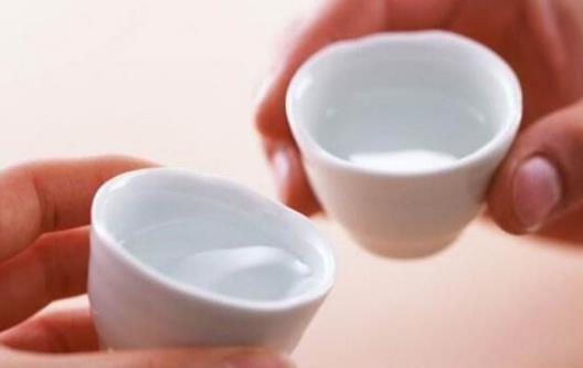 經常赴酒場 酒桌上的喝酒禮儀不可不知