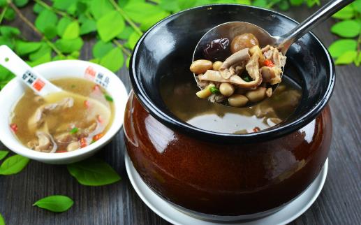 三類(lèi)人喝酒易得肝癌 酒精代謝氧耗增加易致肝功惡化