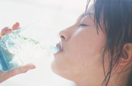 女孩子日常要怎么做才能養出好皮膚