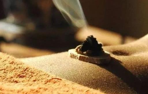 肚臍與健康的關系 保養(yǎng)肚臍可助長壽
