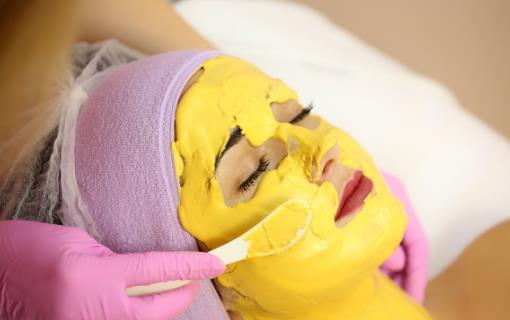 臉部經(jīng)常出油的人更不健康？ 如何護理油性肌膚