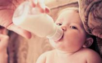 ?母乳喂養的誤區揭秘 產后增加母乳食物很重要