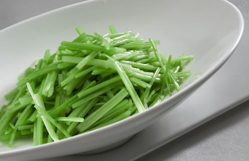 吃芹菜能夠排毒清腸？“清腸”可以清宿便？答案可能在你