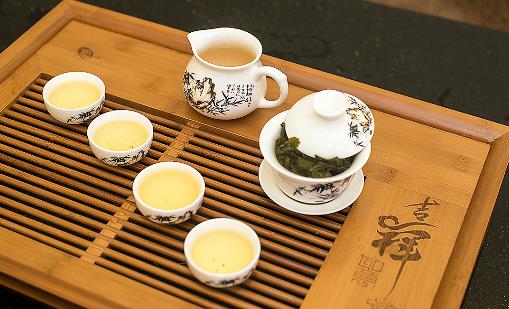 喝茶真的養胃嗎？這些喝茶方式，一個比一個傷腎，早點改
