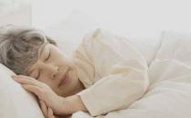 老年人睡太多的危害 提高老人睡眠質量有四大法寶