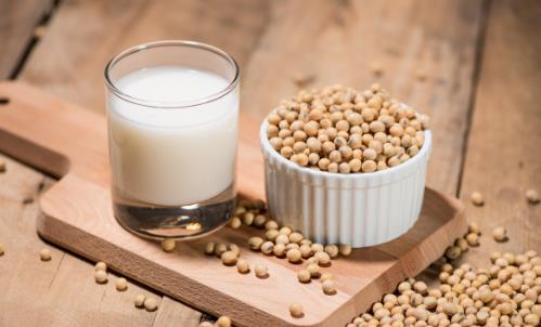 每天喝豆?jié){可以預防疾病 有關豆?jié){的藥膳食譜