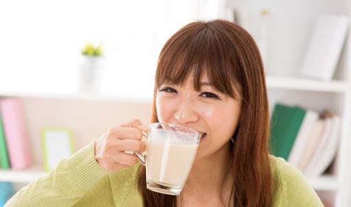 喝豆?jié){的好處 喝豆?jié){要注意的五個禁忌