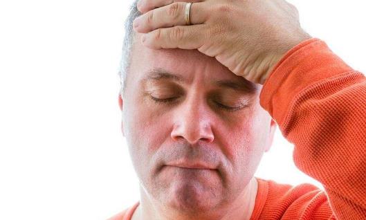 睡眠不足的10大表現 飲食跳過來提高睡眠質量
