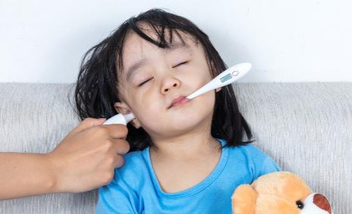 小孩嘔吐發燒吃什么 不妨多吃這三種食療方