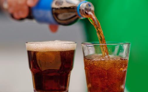 盤點(diǎn)中國(guó)人常喝的不健康飲料 DIY日常健康飲料
