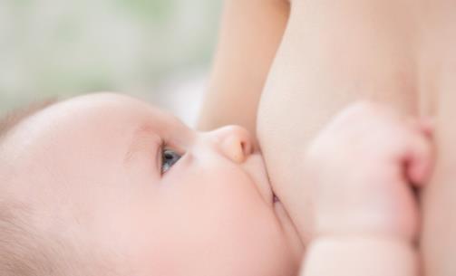 乳頭皸裂怎么辦？疼痛別硬扛！