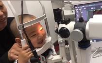 2歲寶寶患先天性白內障，愛爾眼科專家助其重獲光明