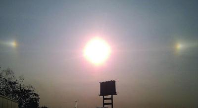 江蘇上海天空3個太陽，南京晴天倒掛微笑彩虹，專家稱不是末日是幻日