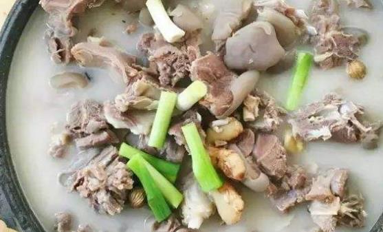 和吃羊肉有關的那些事兒  羊肉雖香不宜吃多