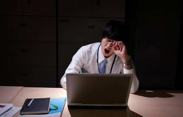 長期上夜班，算是熬夜嗎？聽聽醫(yī)生說熬夜的正確說法