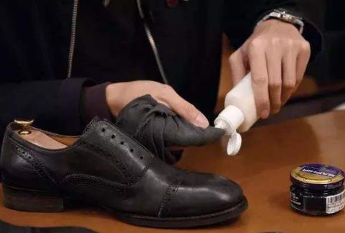 皮鞋受潮容易發霉怎么辦 預防皮鞋發霉的小妙招