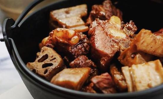 蓮藕開(kāi)胃清熱滋補(bǔ)養(yǎng)身 推薦四款蓮藕食療方
