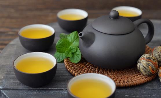 經常喝茶有養生的功效 這10類人不適合喝茶