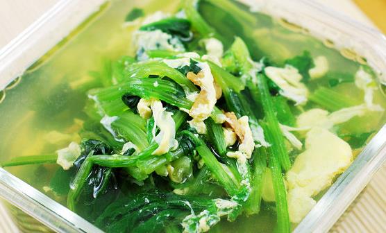 菠菜有營養模范生之稱 菠菜的家常做法 