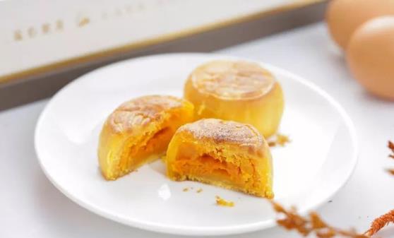 自制月餅健康美味又實(shí)惠 做法簡(jiǎn)單還充滿樂趣