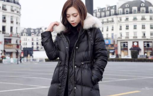 羽絨服可以曬太陽(yáng)嗎 羽絨服是手洗好還是洗衣機(jī)洗好